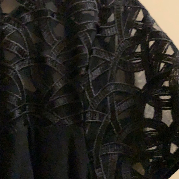 Cocktail dress with cute detail - Picture 3 of 4